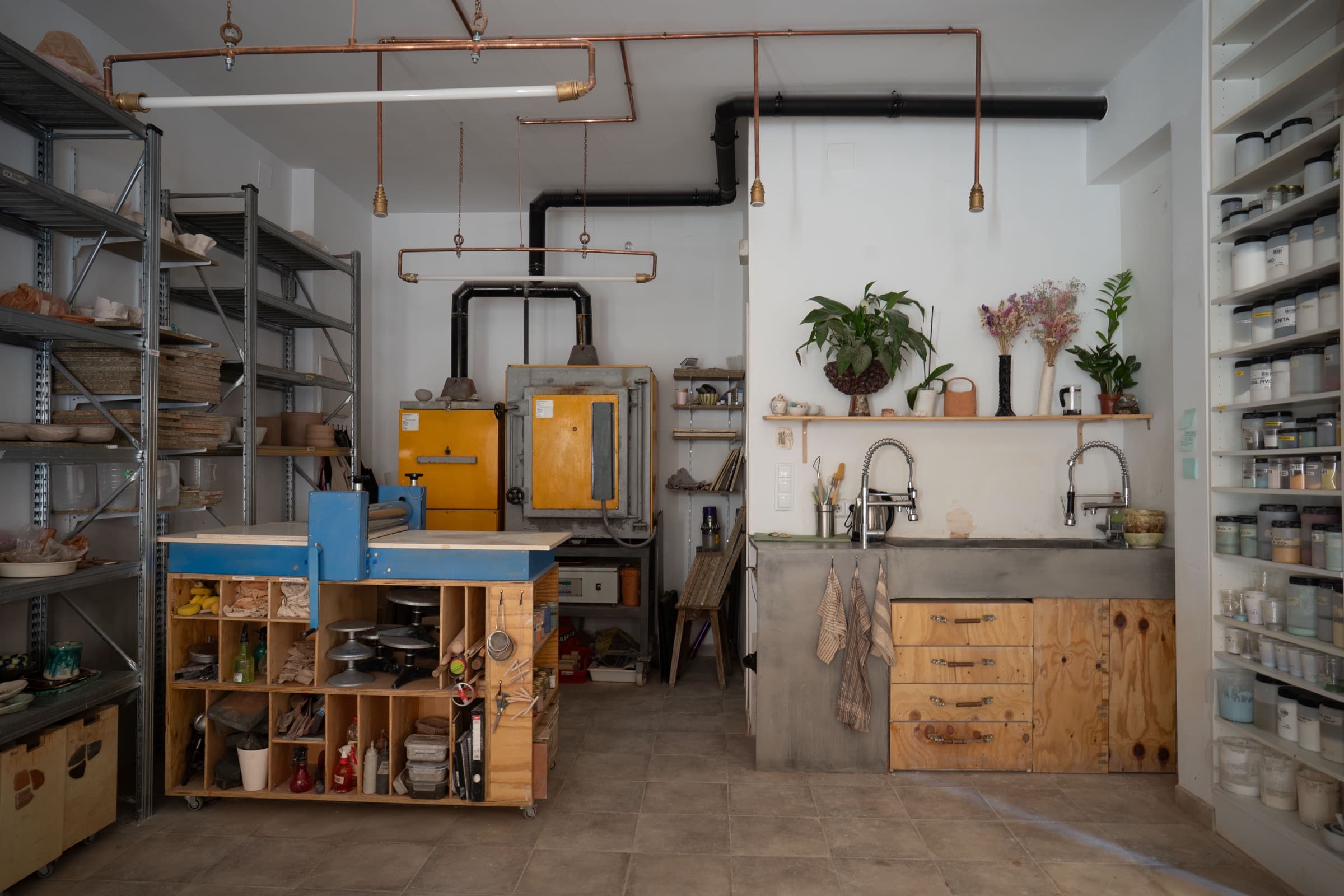 zona de hornos y esmaltes